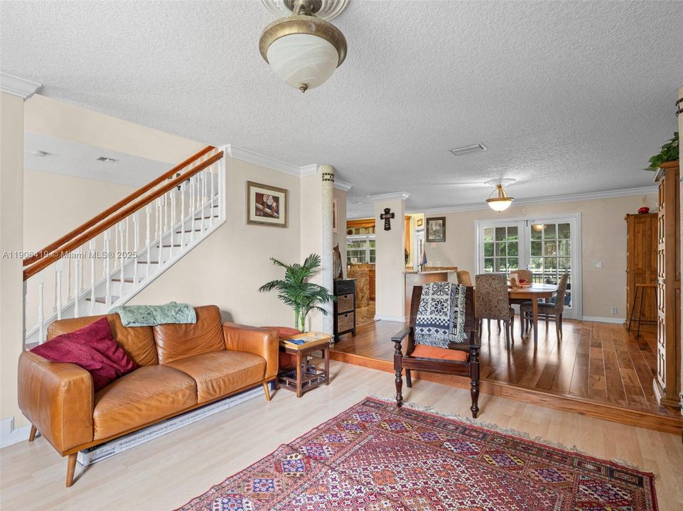 En Venta: $1,620,000 (3 camas, 3 baños, 2380 Pies cuadrados)