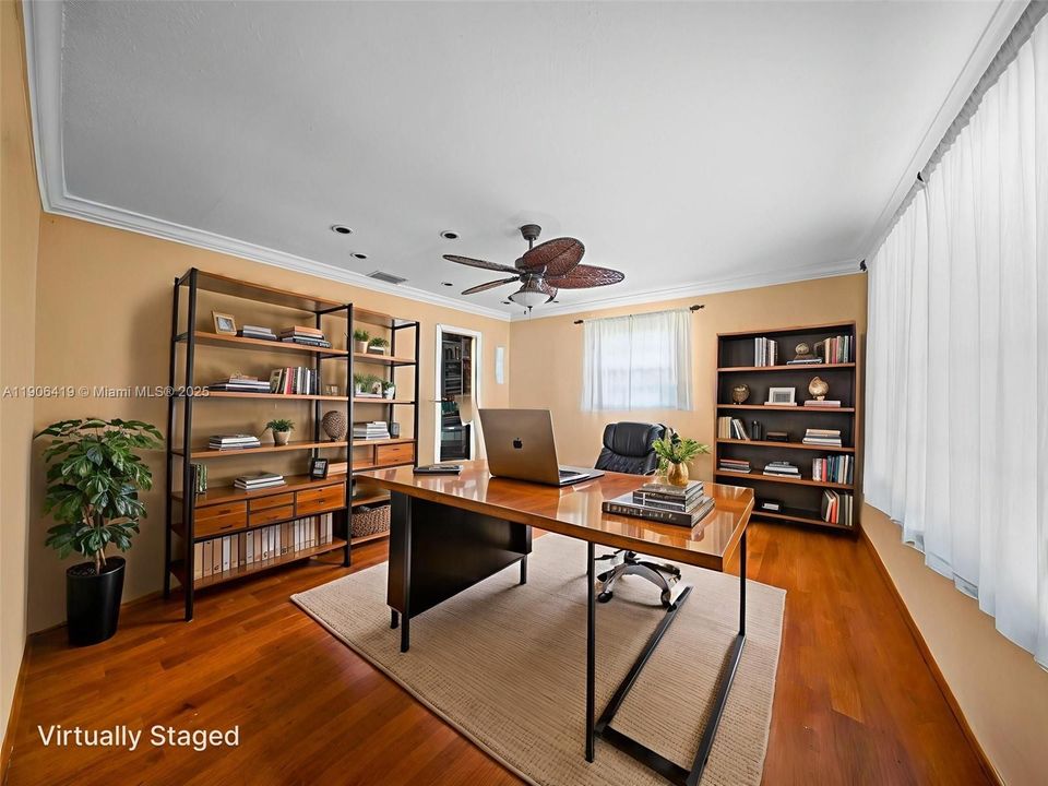 En Venta: $1,620,000 (3 camas, 3 baños, 2380 Pies cuadrados)