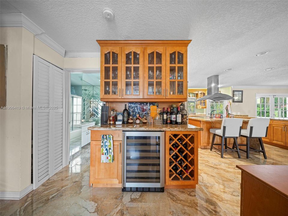 En Venta: $1,620,000 (3 camas, 3 baños, 2380 Pies cuadrados)