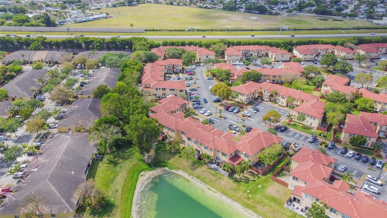 For Sale: $272,000 (3 beds, 2 baths, 1169 Square Feet)