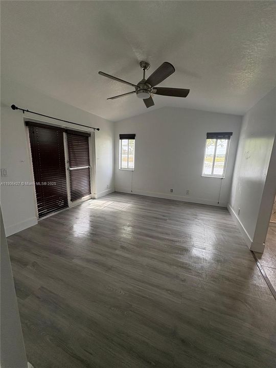 For Rent: $3,750 (3 beds, 2 baths, 1353 Square Feet)
