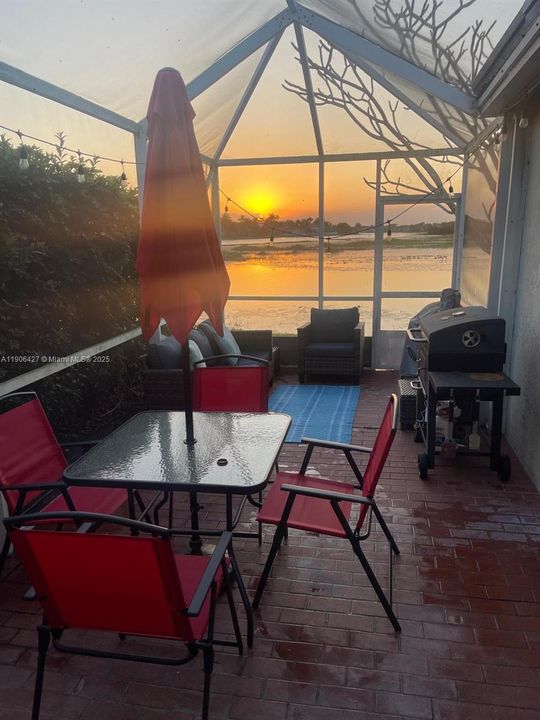 For Rent: $3,750 (3 beds, 2 baths, 1353 Square Feet)