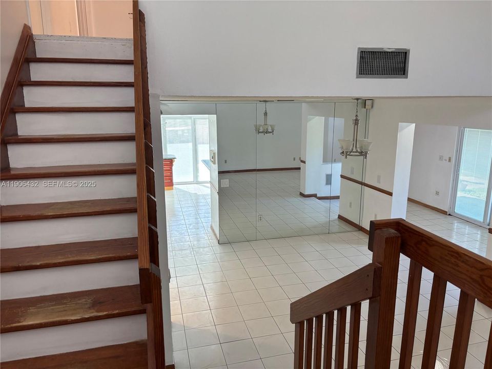 待售: $595,000 (2 贝兹, 3 浴室, 1562 平方英尺)