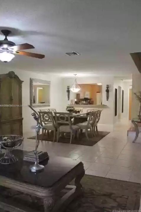 待售: $514,000 (2 贝兹, 2 浴室, 1600 平方英尺)