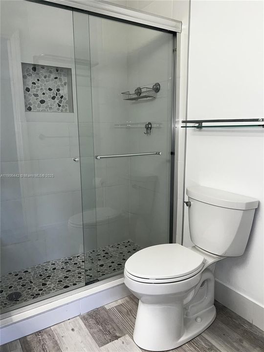 Recently Rented: $3,450 (3 beds, 2 baths, 1785 Square Feet)