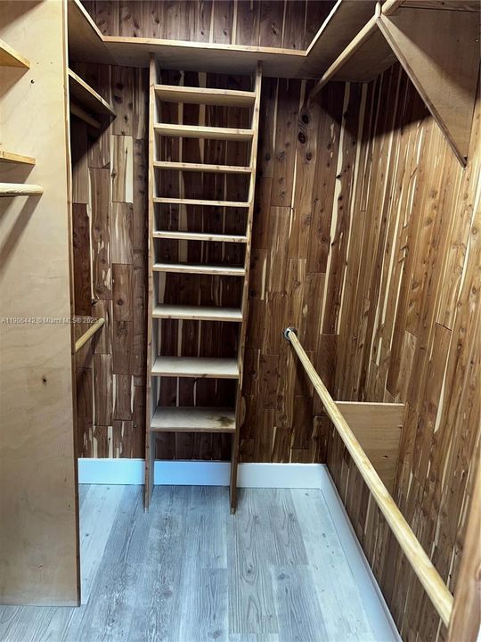 Recently Rented: $3,450 (3 beds, 2 baths, 1785 Square Feet)