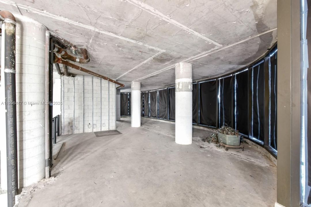 待售: $1,945,000 (7 贝兹, 7 浴室, 6782 平方英尺)