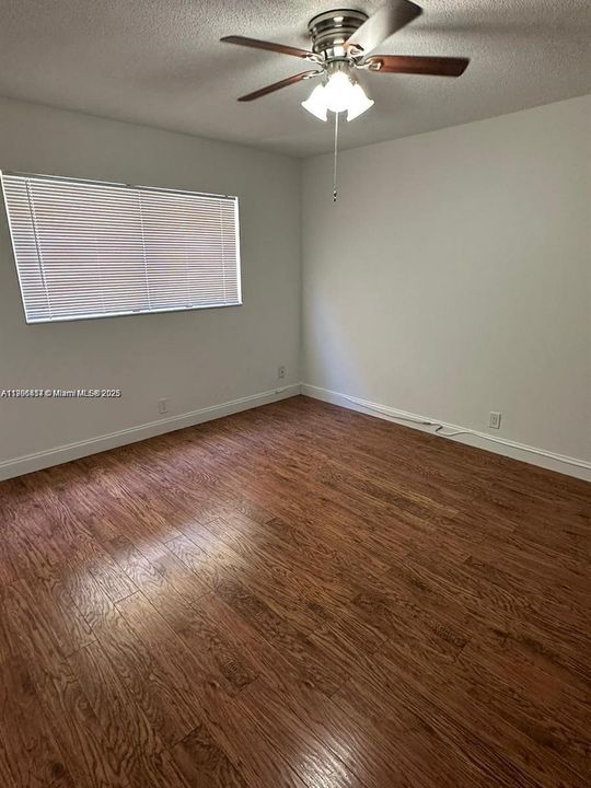 For Rent: $1,600 (1 beds, 1 baths, 615 Square Feet)