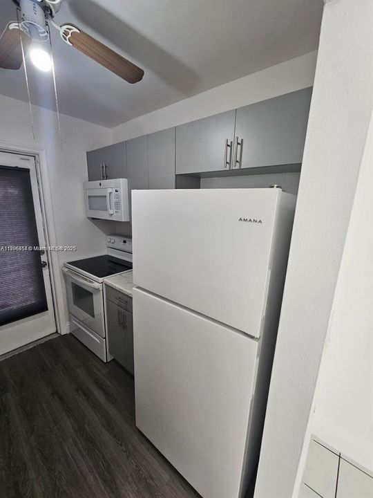 For Rent: $1,600 (1 beds, 1 baths, 615 Square Feet)