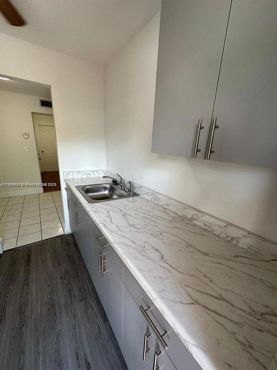 For Rent: $1,600 (1 beds, 1 baths, 615 Square Feet)