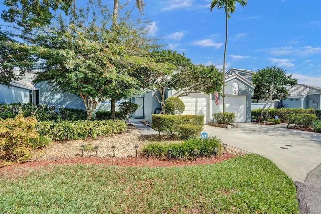 For Sale: $375,000 (3 beds, 2 baths, 1807 Square Feet)