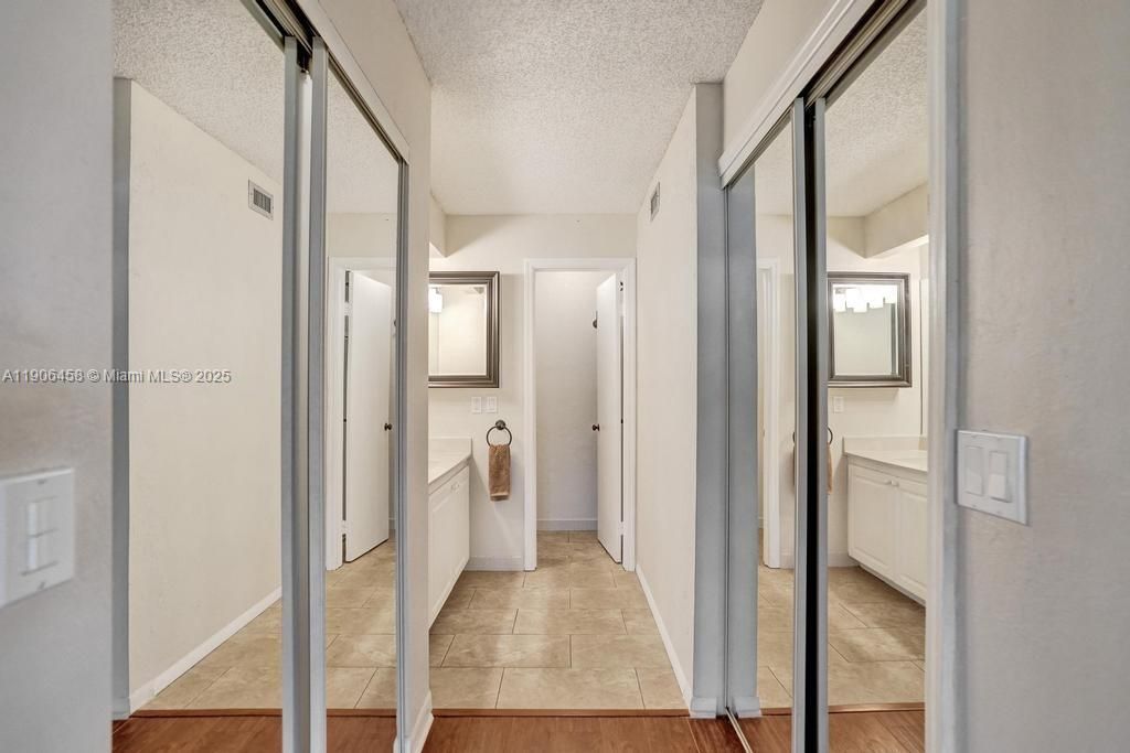 For Sale: $375,000 (3 beds, 2 baths, 1807 Square Feet)