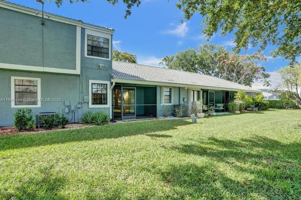 For Sale: $375,000 (3 beds, 2 baths, 1807 Square Feet)