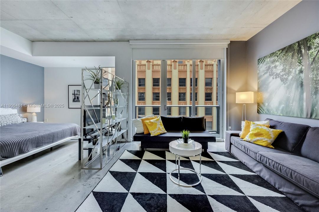 For Rent: $2,690 (1 beds, 1 baths, 533 Square Feet)