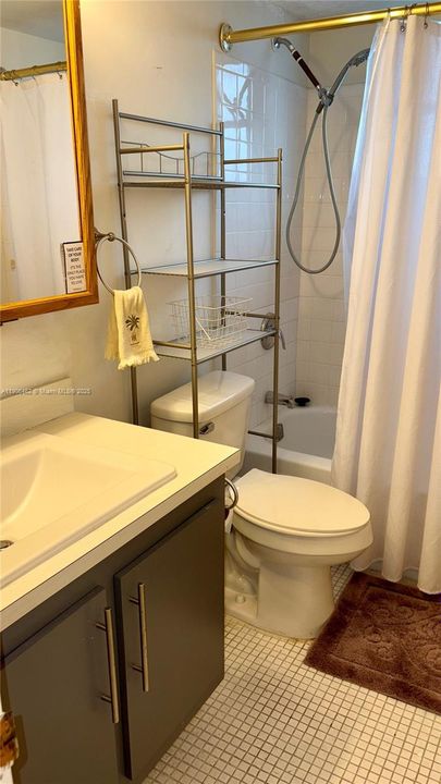 For Sale: $189,900 (2 beds, 2 baths, 1200 Square Feet)