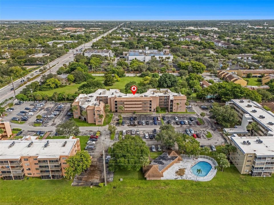 For Sale: $189,900 (2 beds, 2 baths, 1200 Square Feet)