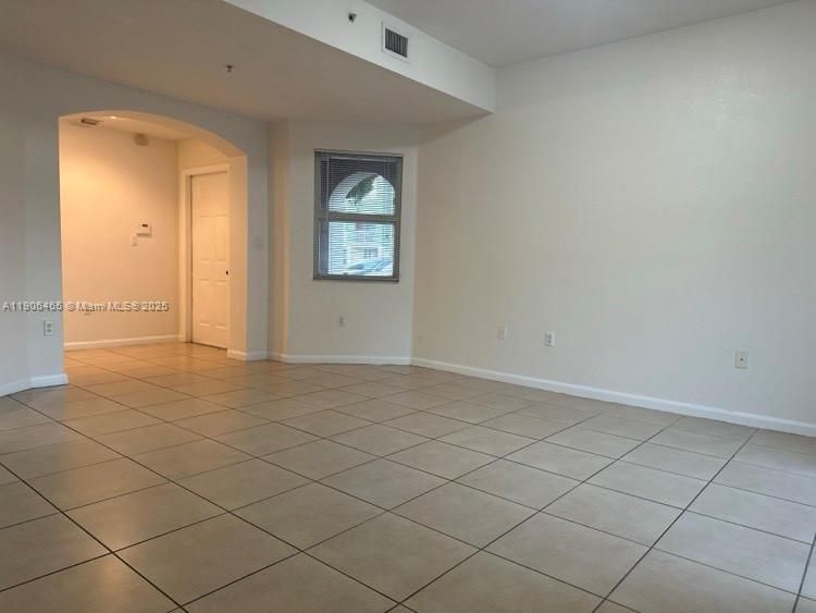 For Rent: $2,770 (3 beds, 2 baths, 1312 Square Feet)