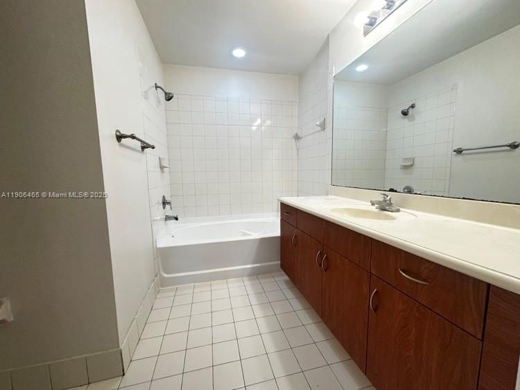 For Rent: $2,770 (3 beds, 2 baths, 1312 Square Feet)