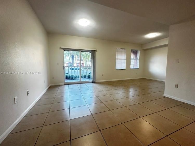 For Rent: $2,770 (3 beds, 2 baths, 1312 Square Feet)