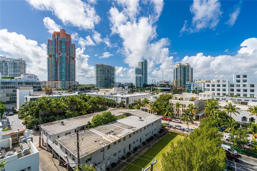 For Sale: $5,000,000 (2 beds, 2 baths, 1938 Square Feet)