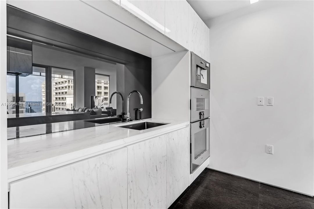 For Sale: $5,000,000 (2 beds, 2 baths, 1938 Square Feet)