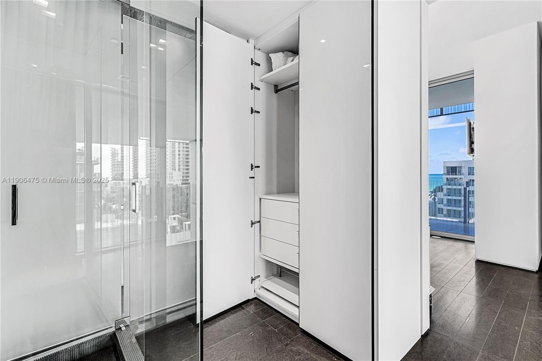 For Sale: $5,000,000 (2 beds, 2 baths, 1938 Square Feet)