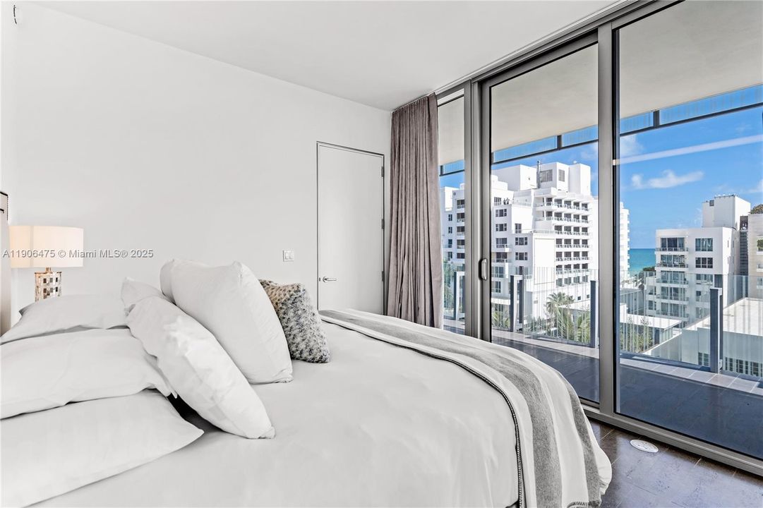 For Sale: $5,000,000 (2 beds, 2 baths, 1938 Square Feet)