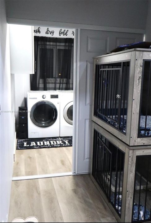 For Sale: $575,000 (3 beds, 2 baths, 1373 Square Feet)