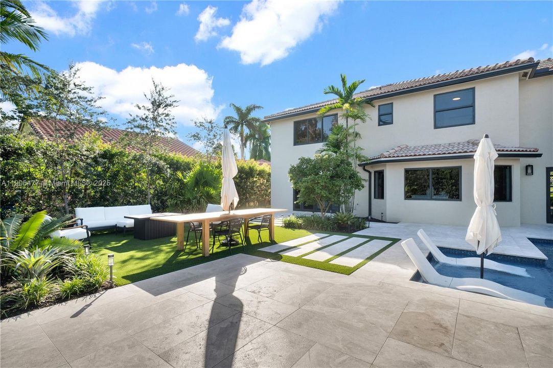 待售: $1,299,000 (5 贝兹, 3 浴室, 3113 平方英尺)