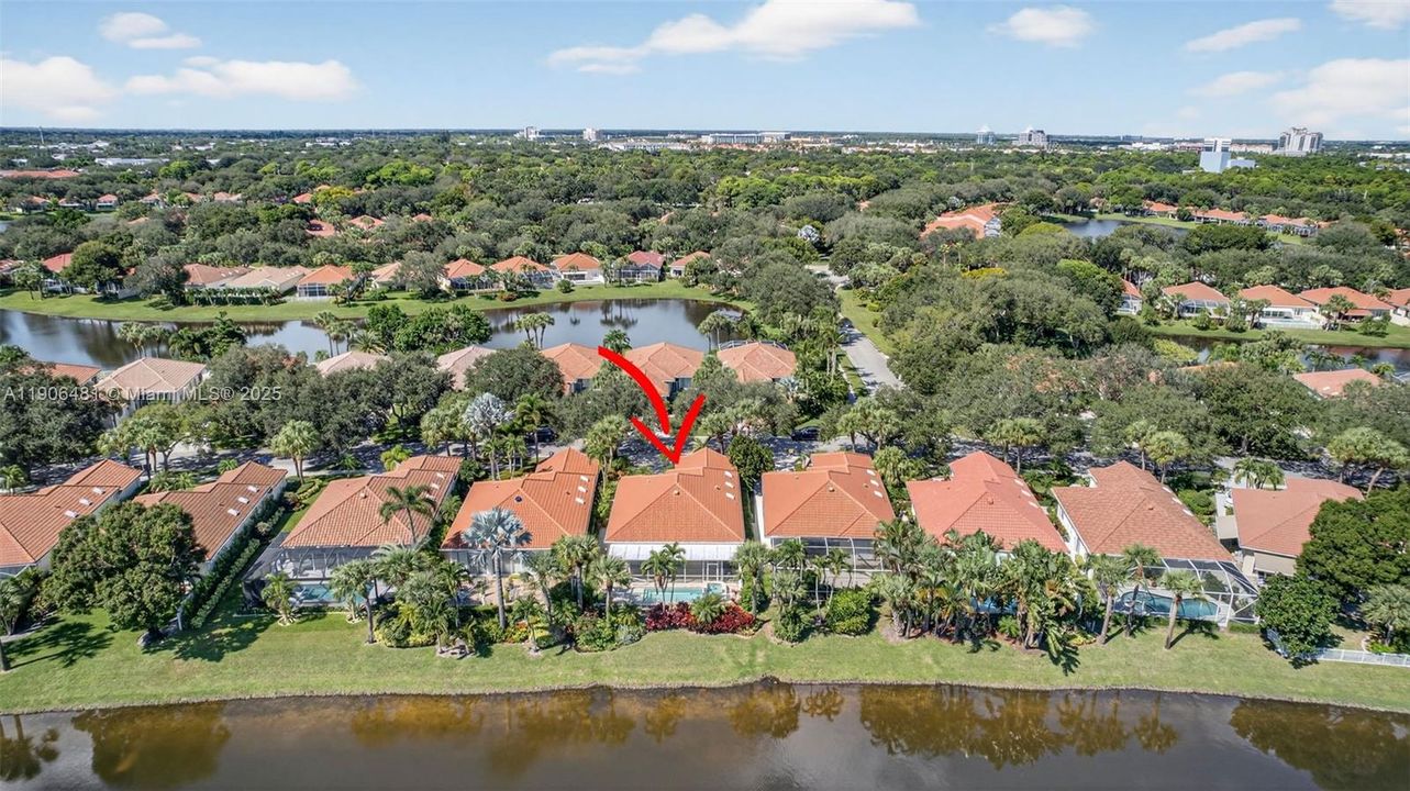 For Sale: $850,000 (3 beds, 3 baths, 2024 Square Feet)