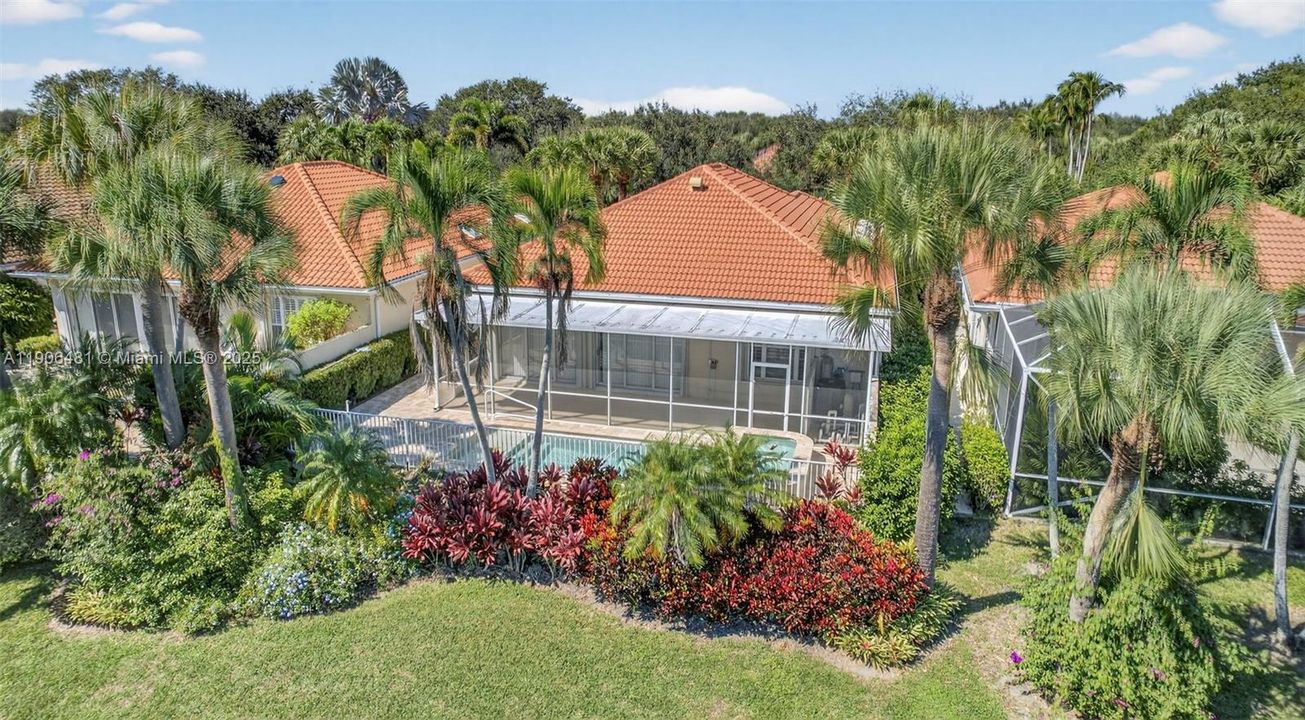 For Sale: $850,000 (3 beds, 3 baths, 2024 Square Feet)