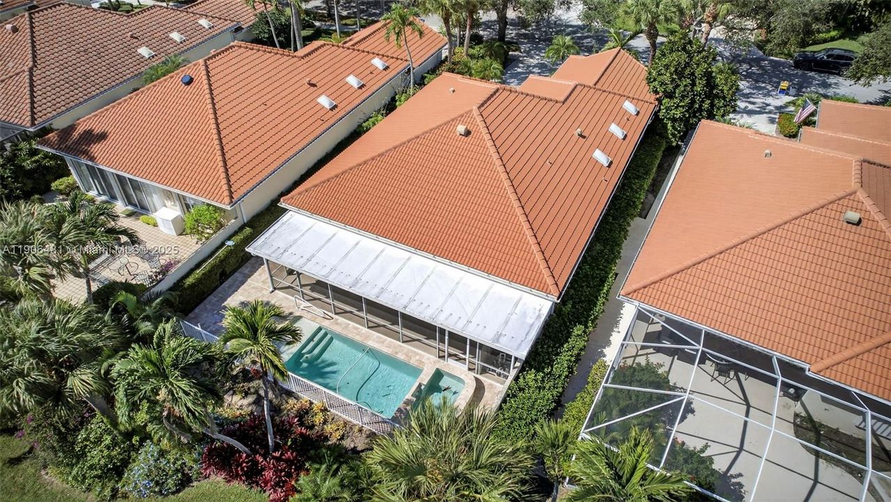 For Sale: $850,000 (3 beds, 3 baths, 2024 Square Feet)