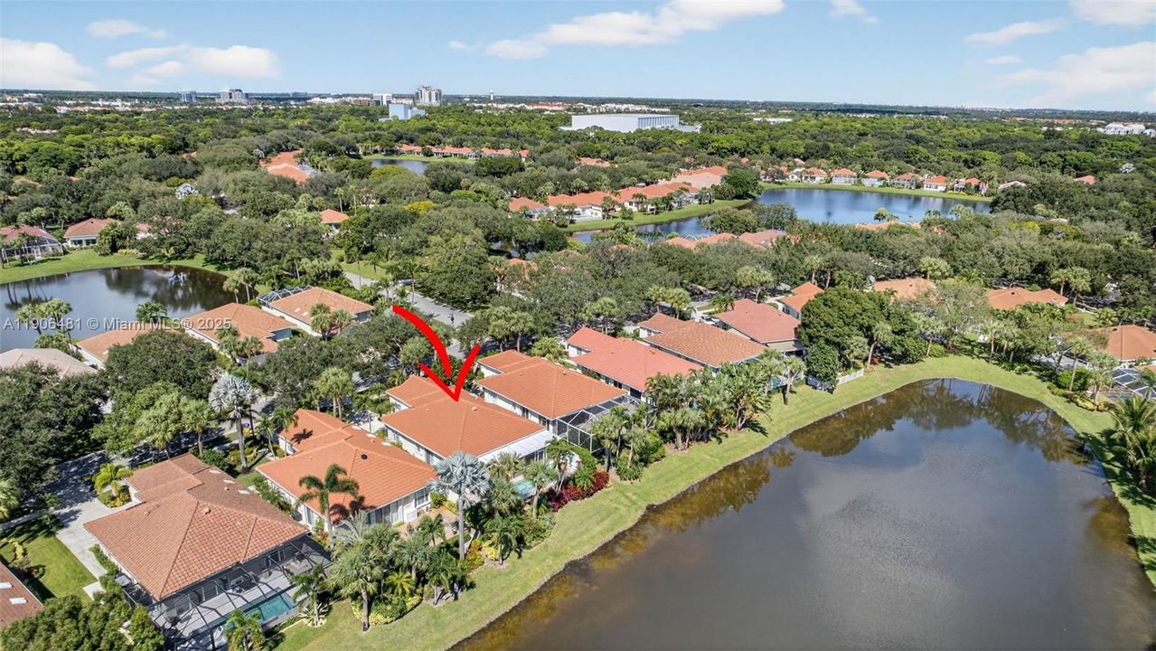 For Sale: $850,000 (3 beds, 3 baths, 2024 Square Feet)