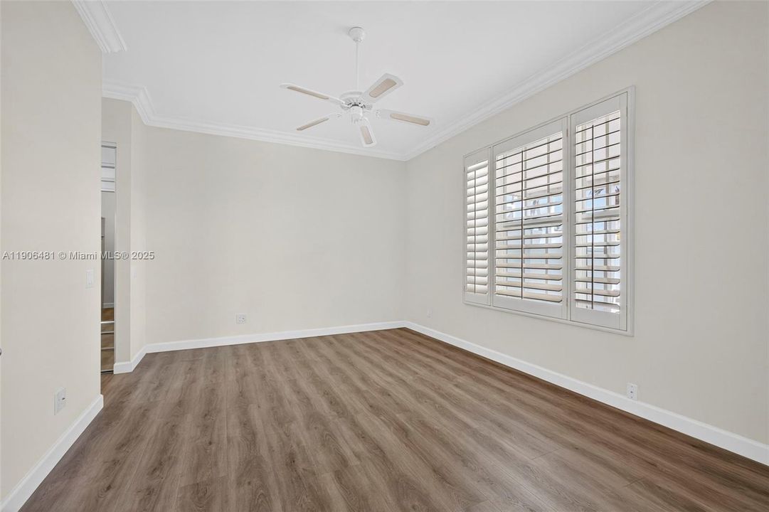 For Sale: $850,000 (3 beds, 3 baths, 2024 Square Feet)