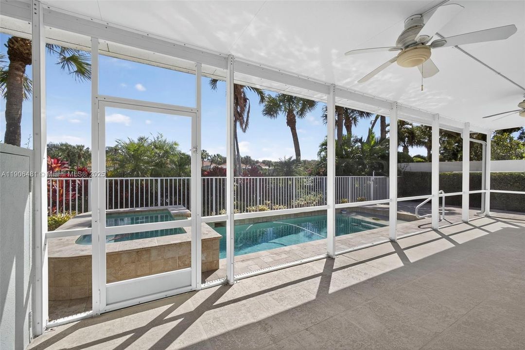 For Sale: $850,000 (3 beds, 3 baths, 2024 Square Feet)