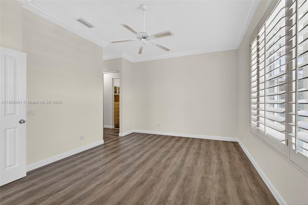 For Sale: $850,000 (3 beds, 3 baths, 2024 Square Feet)