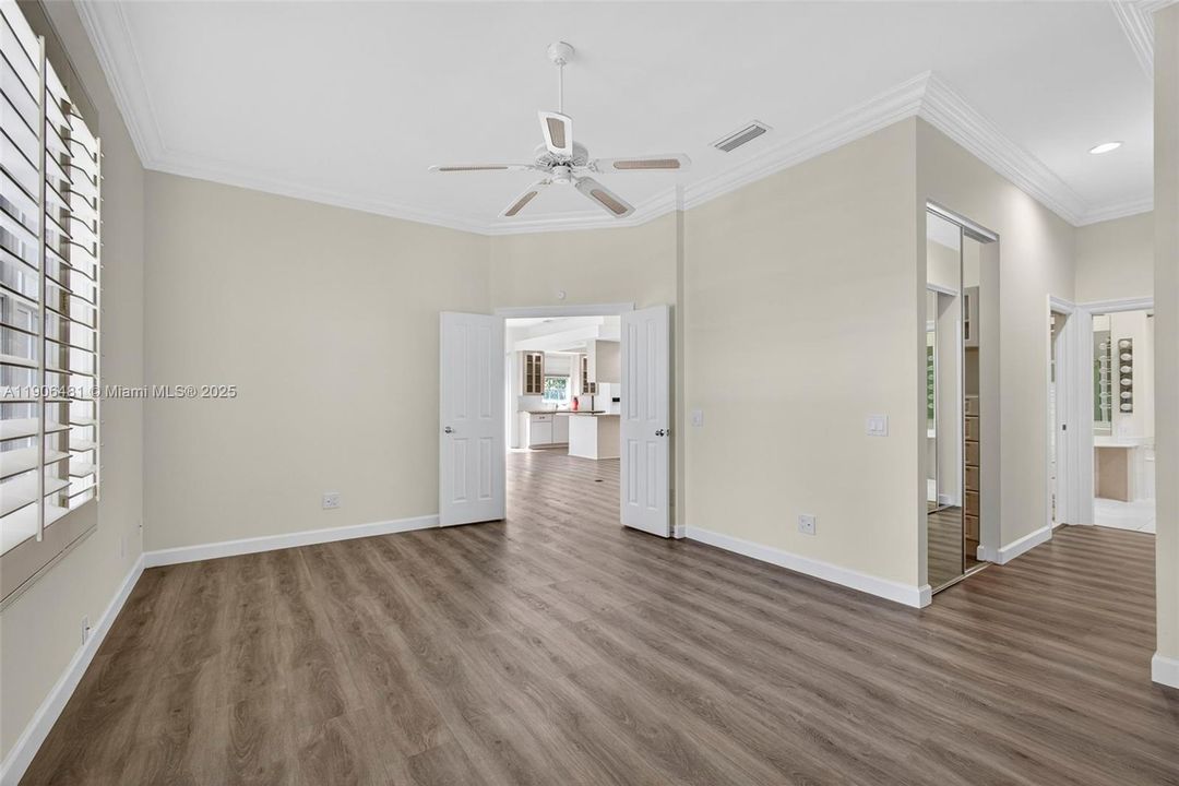 For Sale: $850,000 (3 beds, 3 baths, 2024 Square Feet)