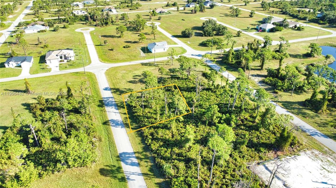 For Sale: $32,000 (0.17 acres)