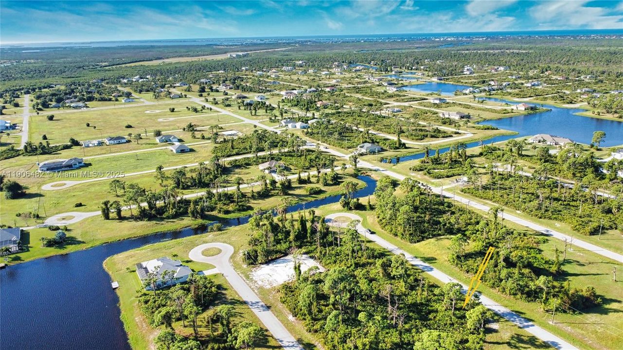 For Sale: $32,000 (0.17 acres)