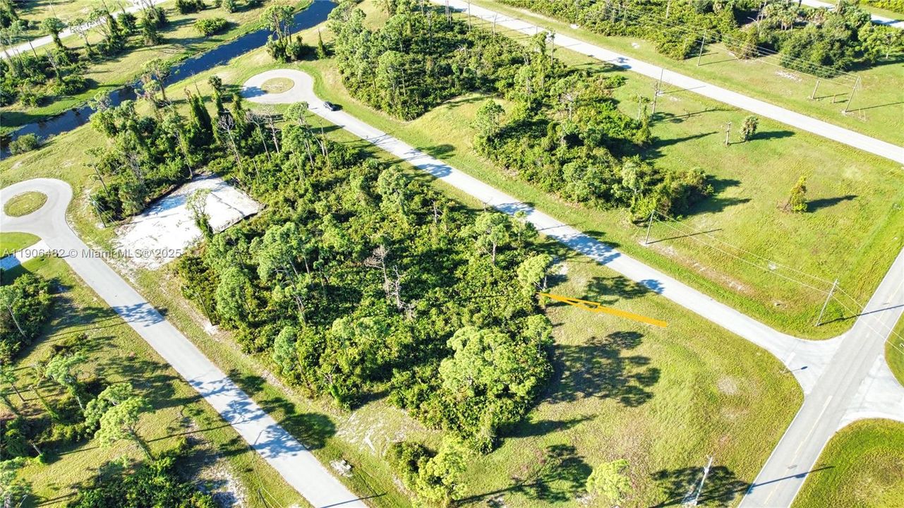 For Sale: $32,000 (0.17 acres)