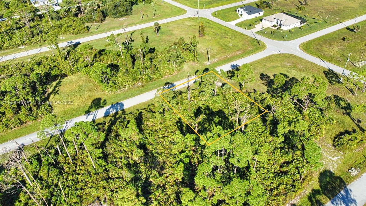 For Sale: $32,000 (0.17 acres)