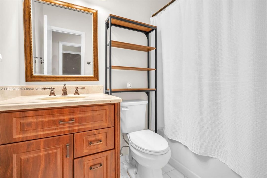 For Sale: $499,000 (3 beds, 2 baths, 1382 Square Feet)