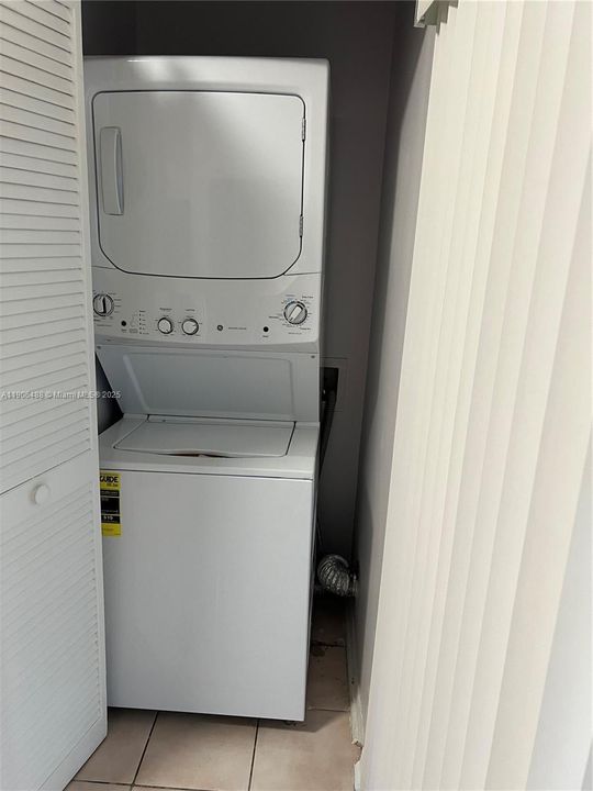 Recientemente alquilado: $2,400 (2 camas, 1 baños, 1110 Pies cuadrados)