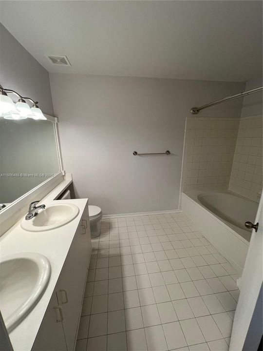 Recientemente alquilado: $2,400 (2 camas, 1 baños, 1110 Pies cuadrados)