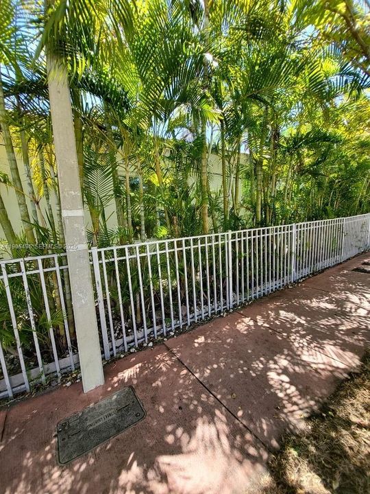 出租: $4,750 (3 贝兹, 2 浴室, 1657 平方英尺)