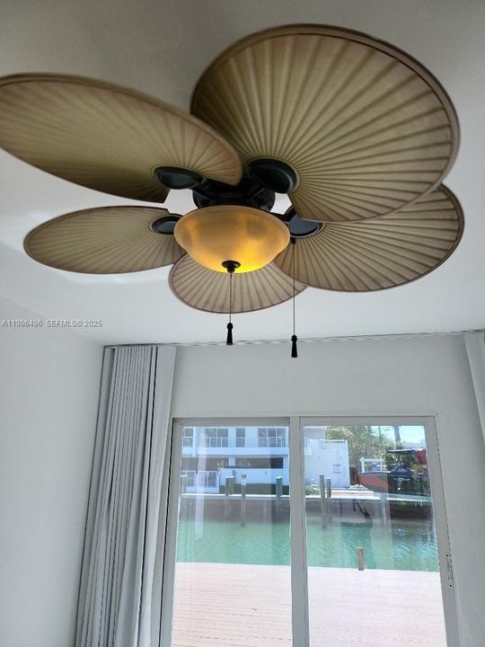 出租: $4,750 (3 贝兹, 2 浴室, 1657 平方英尺)