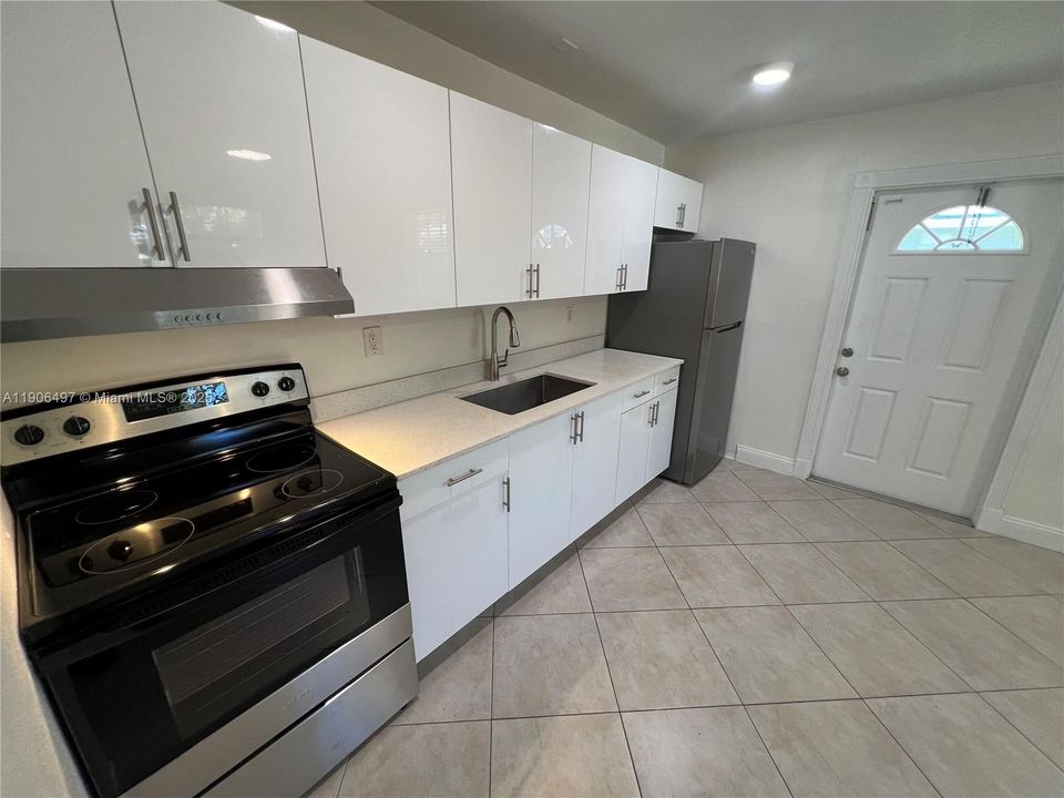 Недавно арендовано: $1,650 (1 спален, 1 ванн, 0 Квадратных фут)