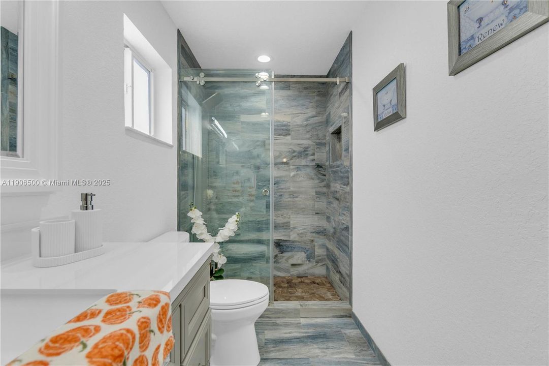 Recently Rented: $3,750 (4 beds, 2 baths, 1475 Square Feet)