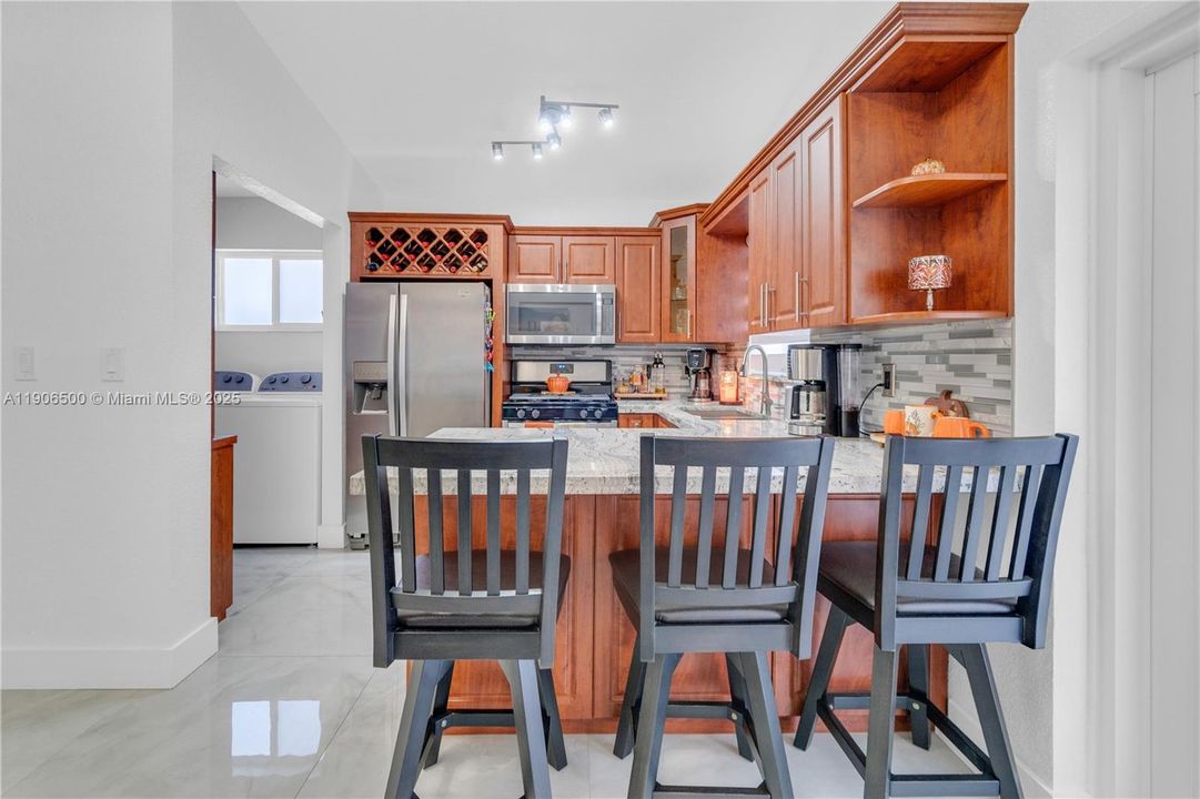 Recently Rented: $3,750 (4 beds, 2 baths, 1475 Square Feet)