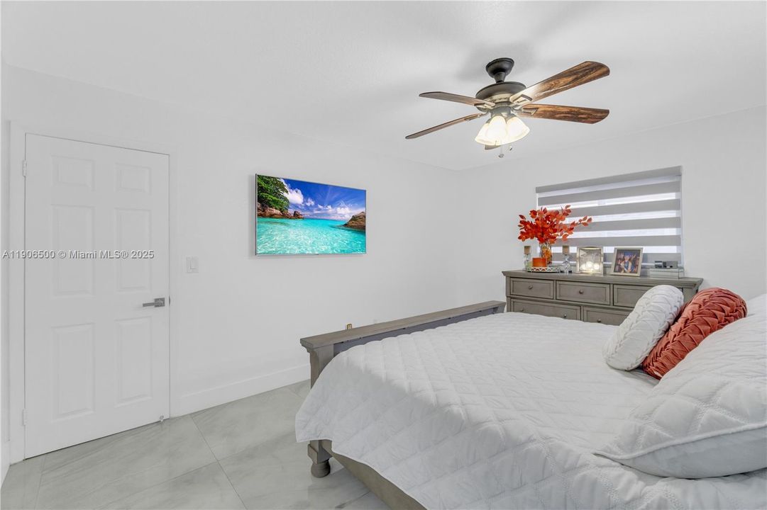 Recently Rented: $3,750 (4 beds, 2 baths, 1475 Square Feet)